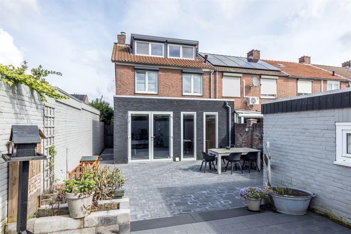 Bekijk foto 33 van Ligtenbergstraat 43