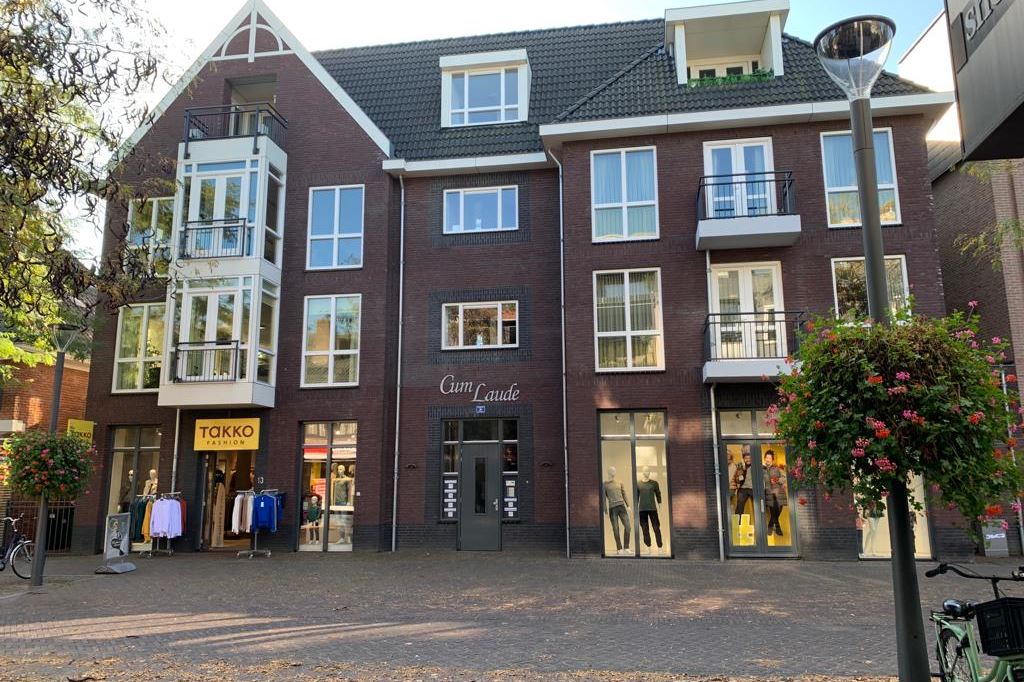 Bekijk foto 1 van Hoofdstraat 13