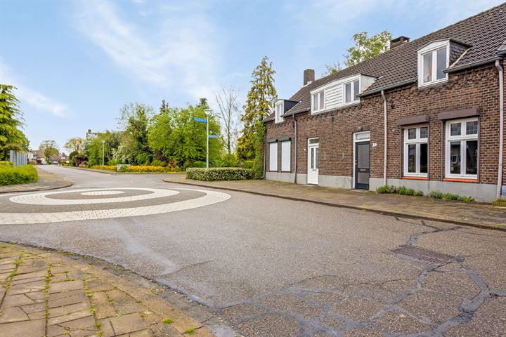 Bekijk foto 3 van Maasstraat 29