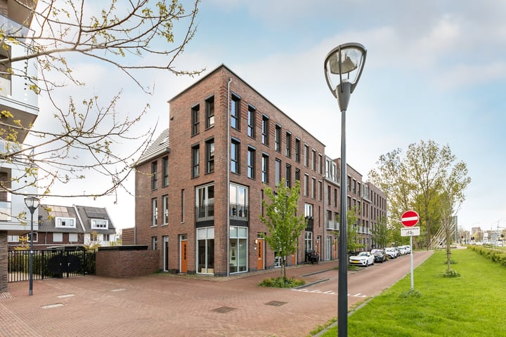 Bekijk foto 1 van Sweelinckstraat 20