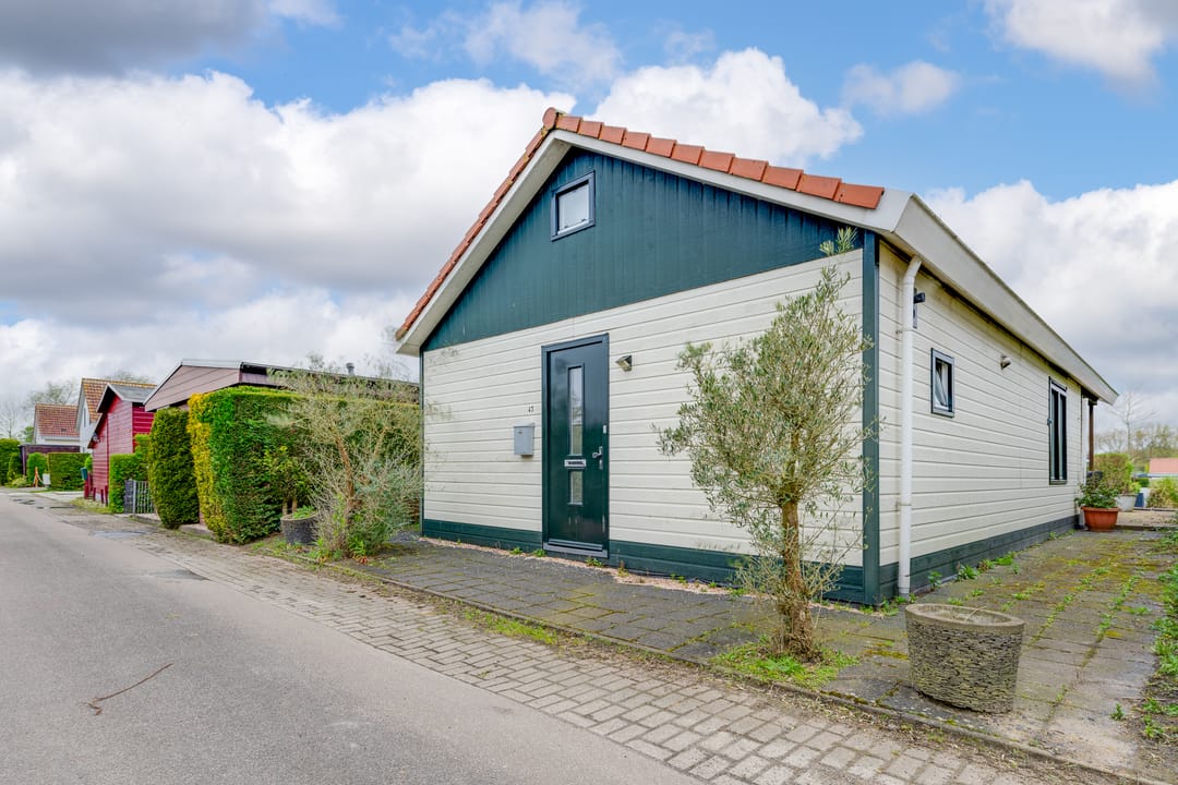 Photo 1 of Onderdijk 245-043