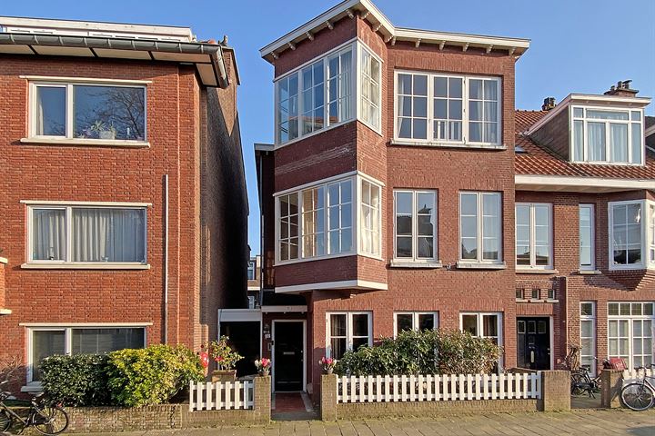 Bekijk foto 47 van Van Aerssenstraat 32