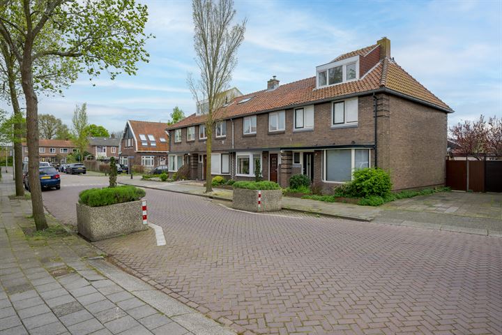 Bekijk foto 36 van Adelborst van Leeuwenlaan 44