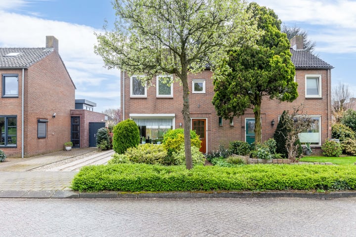 Bekijk foto 49 van Wielstraat 61