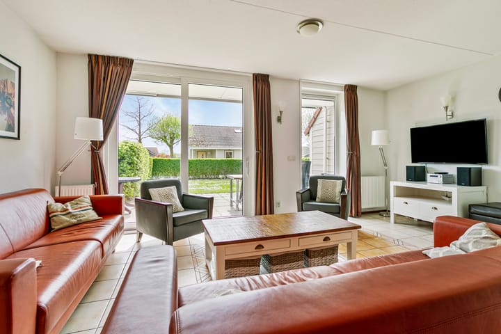 Photo 8 of Veerse Meerdreef 3