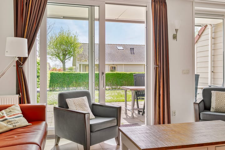 Photo 12 of Veerse Meerdreef 3