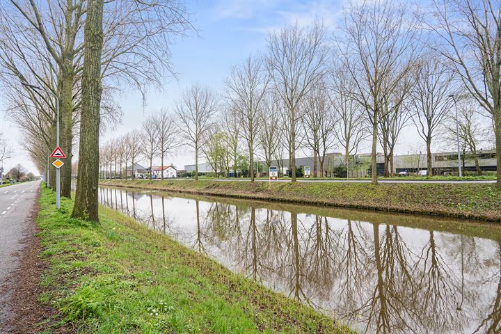 View photo 24 of Hoofdweg 1109