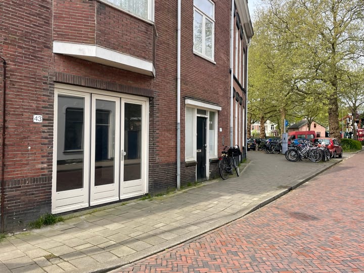 Oosterstraat 43