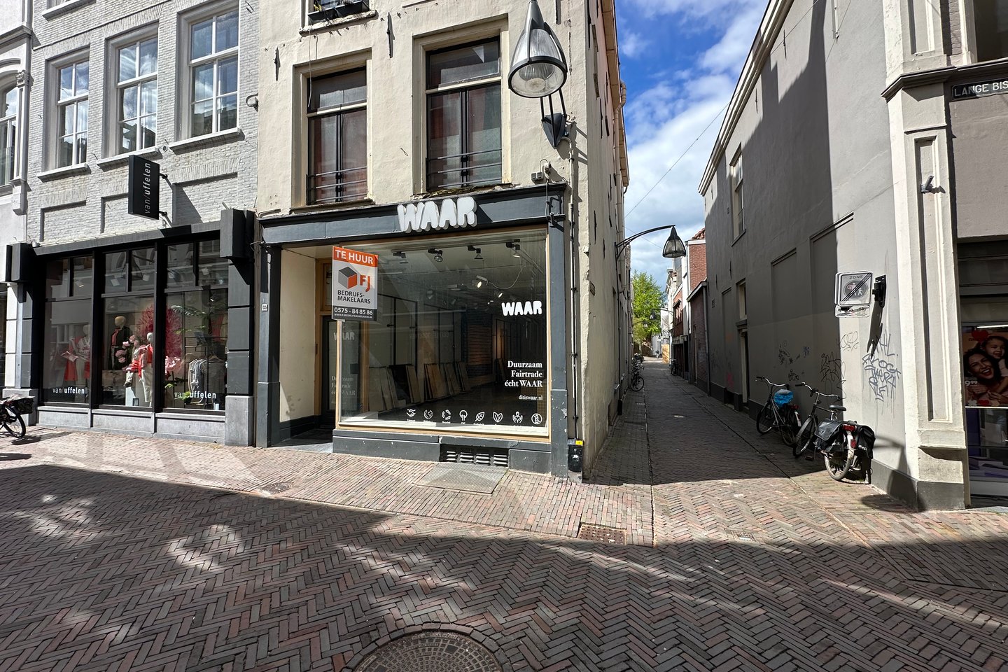 Bekijk foto 2 van Lange Bisschopstraat 35