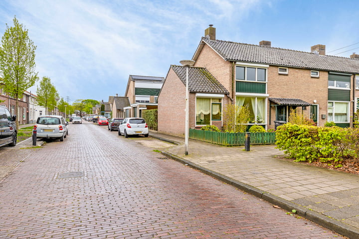 View photo 32 of Johan Wijnoltsstraat 171