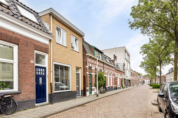 Bekijk foto 27 van Hoogvensestraat 91