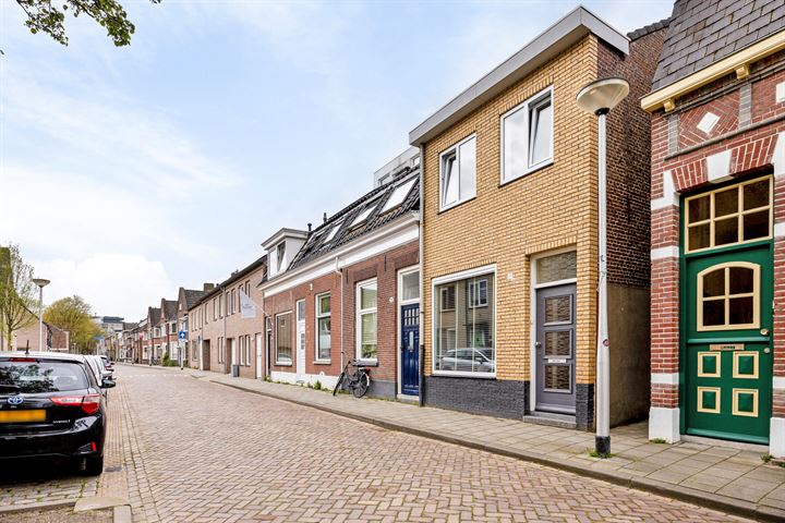 Bekijk foto 28 van Hoogvensestraat 91