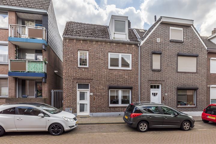 Bekijk foto 35 van Vroenstraat 19