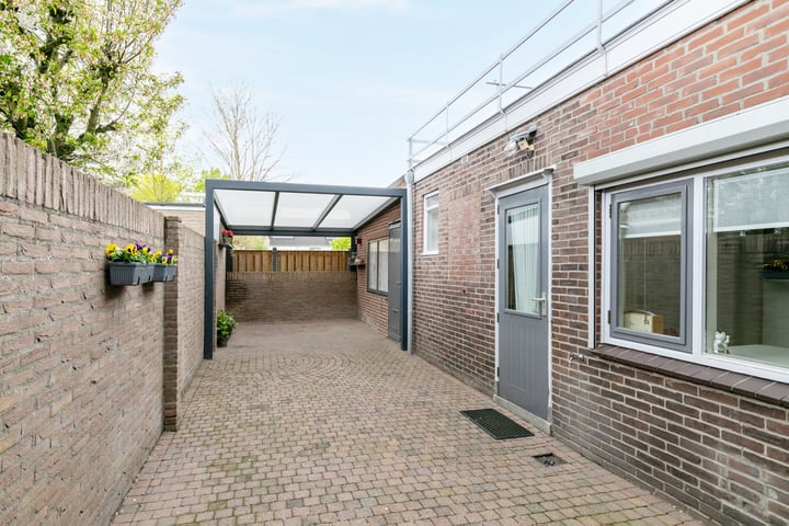 Bekijk foto 26 van Baardwijksestraat 30