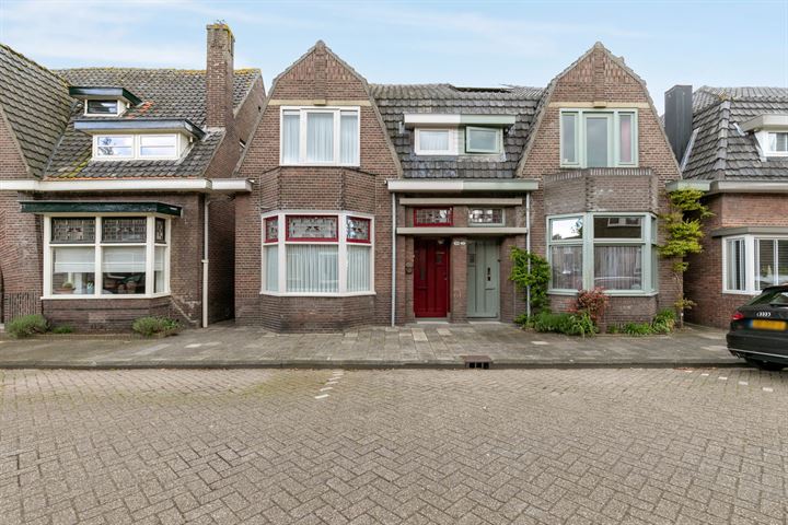 Bekijk foto 1 van Baardwijksestraat 30