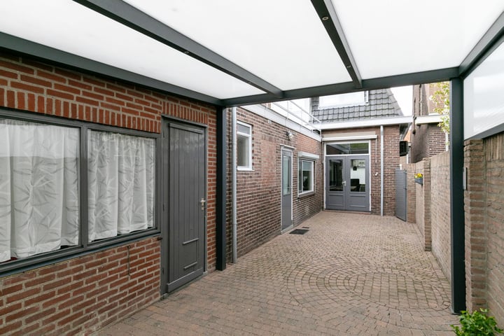 Bekijk foto 25 van Baardwijksestraat 30