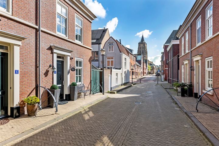 Bekijk foto 3 van Verlengde Torenstraat 4