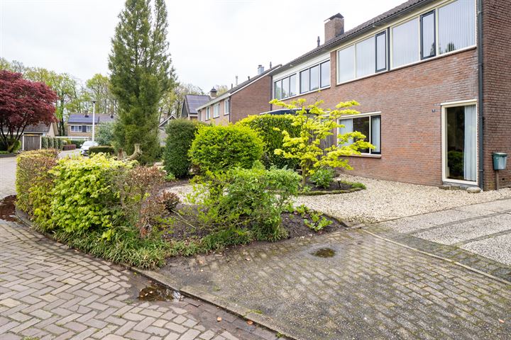 Bekijk foto 41 van Paul Pellastraat 76