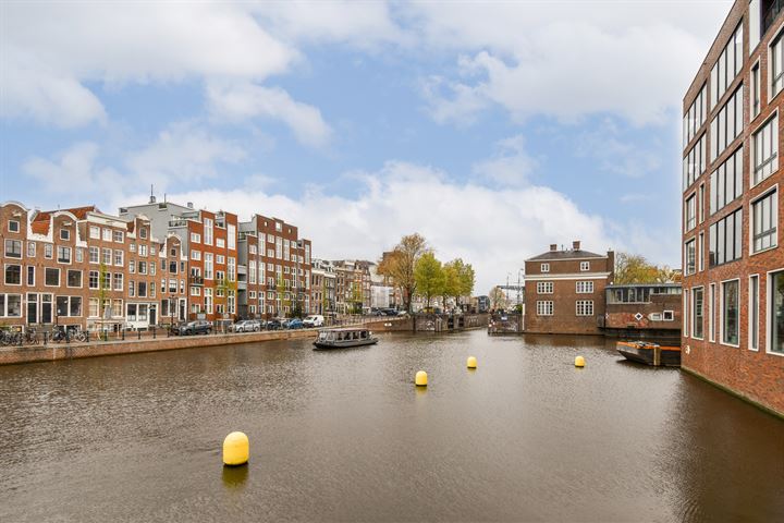 Bekijk foto 32 van Anne Frankstraat 57