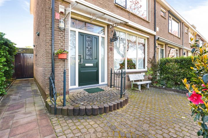 Bekijk foto 37 van Johann Sebastian Bachstraat 18