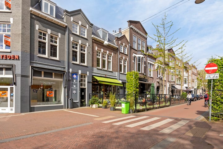 Bekijk foto 18 van van Broeckhuysenstraat 52