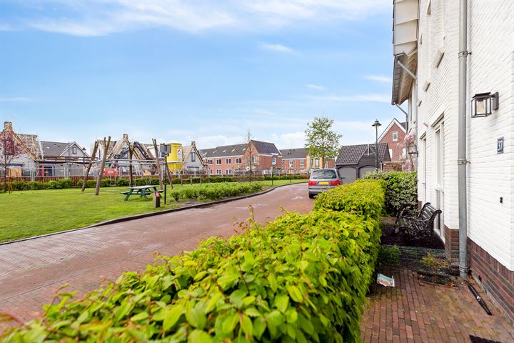 View photo 53 of Van Eijdenplantsoen 37