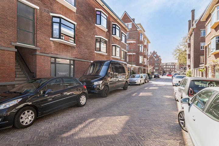 Bekijk foto 32 van Okkernootstraat 4