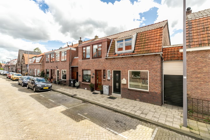 Bekijk foto 1 van Vlielanderstraat 22