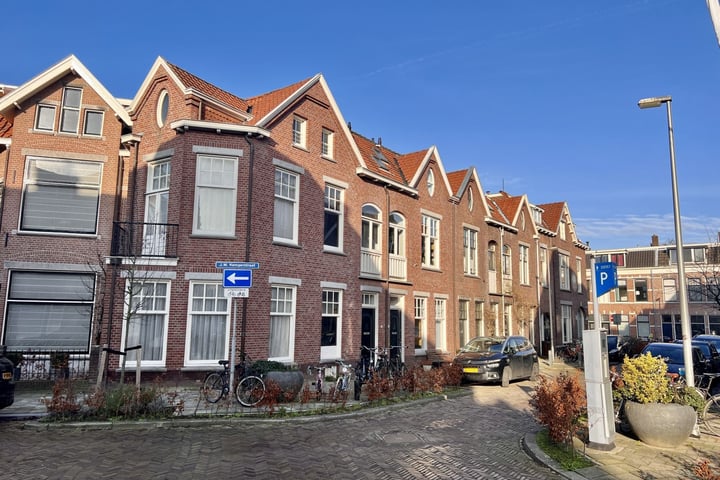 J.M. Kemperstraat 12
