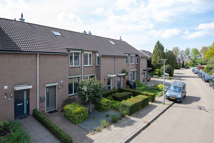 Bekijk foto 3 van Keurvorststraat 60