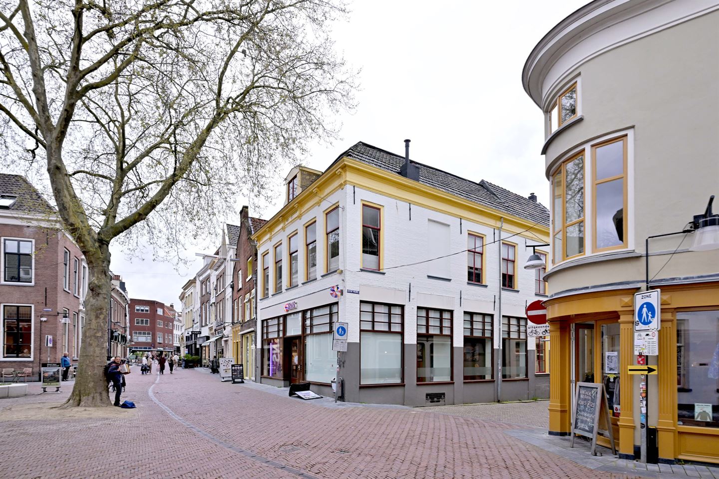 Bekijk foto 3 van Beukerstraat 83