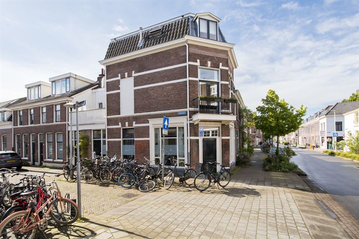 Bekijk foto 1 van Iepstraat 1-B