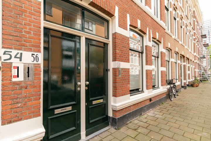 Bekijk foto 2 van Van Swietenstraat 58