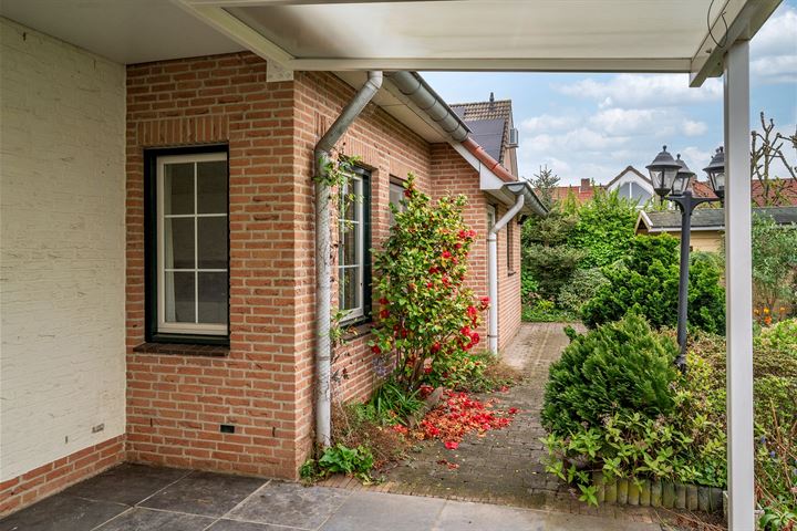 Bekijk foto 46 van Hoefsmidstraat 35