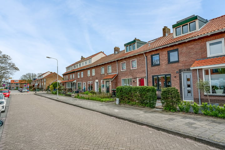 Bekijk foto 40 van Eerste Groenelaan 113