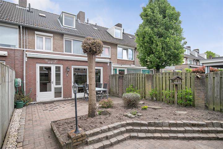 Bekijk foto 37 van Johannes Heerstraat 4