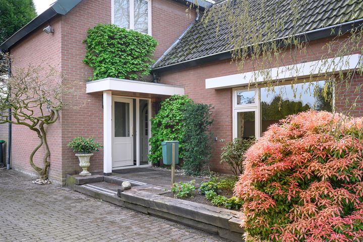 Bekijk foto 3 van Veerweg 35