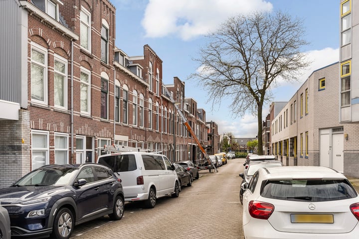 Bekijk foto 30 van Fabristraat 48