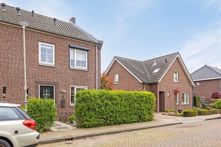 Bekijk foto 36 van Eekhoornstraat 26