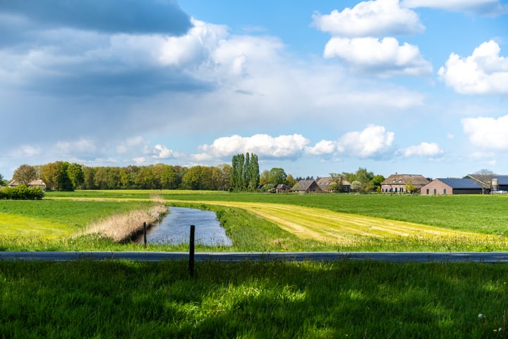 Bekijk foto 27 van Lochemseweg 22