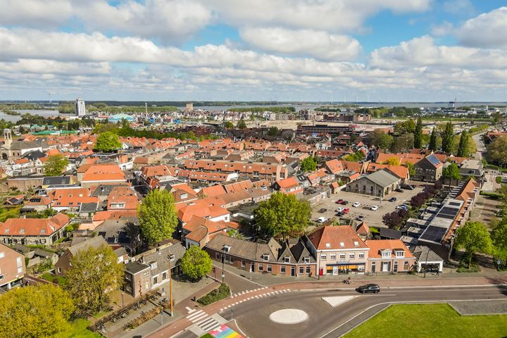 Bekijk foto 38 van Luttekepoortstraat 37