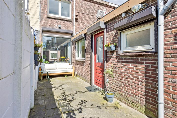 Bekijk foto 42 van Nachtegaalstraat 12