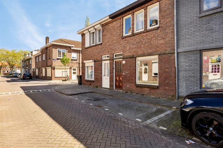 Bekijk foto 48 van Nachtegaalstraat 12