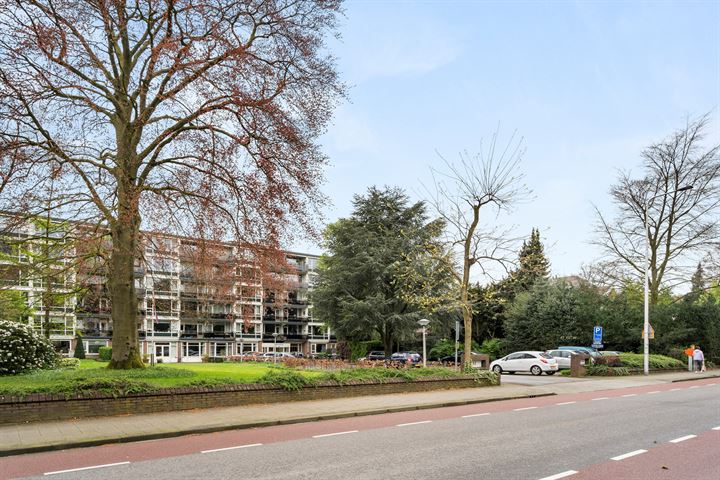 Bekijk foto 7 van Stationsweg 92-605