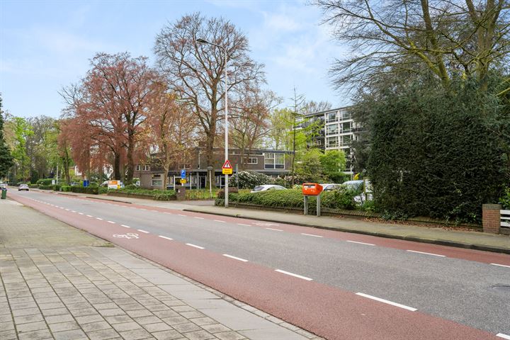 Bekijk foto 6 van Stationsweg 92-605