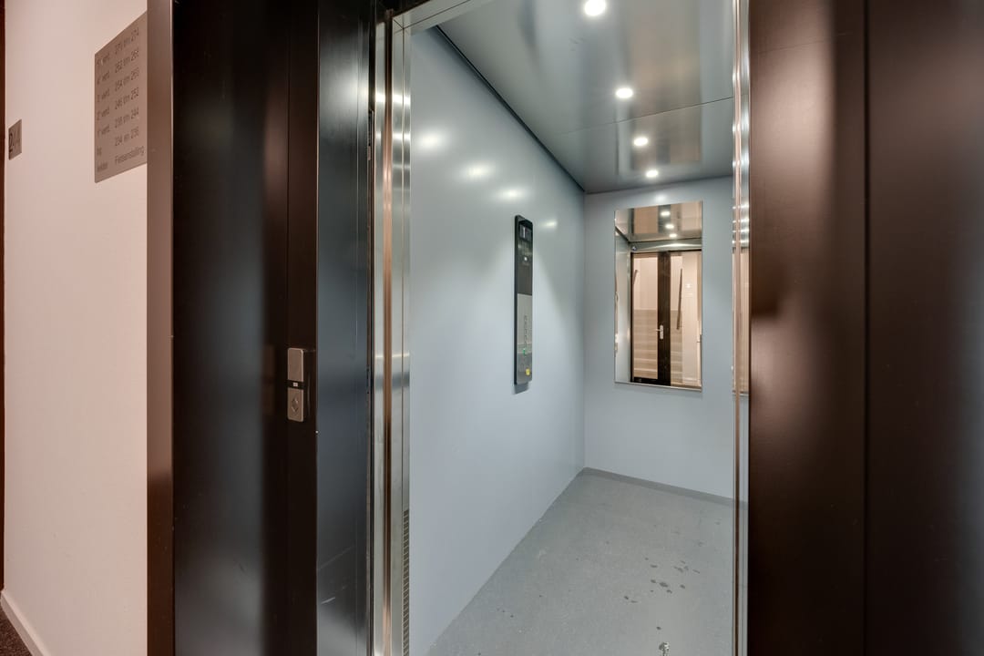 Photo 7 of Willem Parelstraat 244