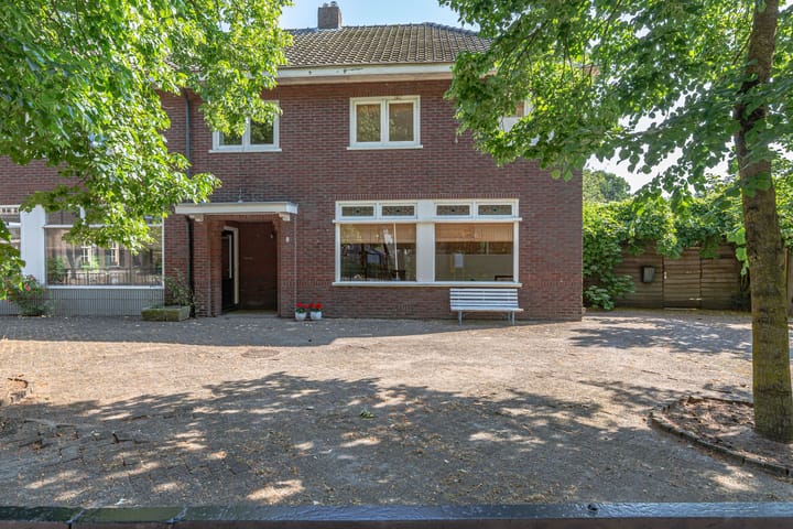 Photo 12 of Butzelaarstraat 1-A