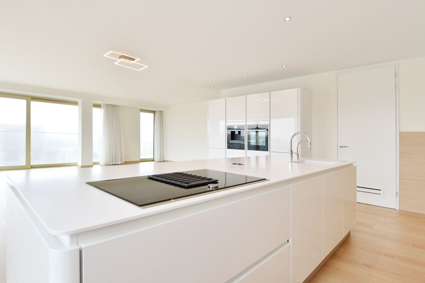 Foto 10 van Dr. Lelykade 176