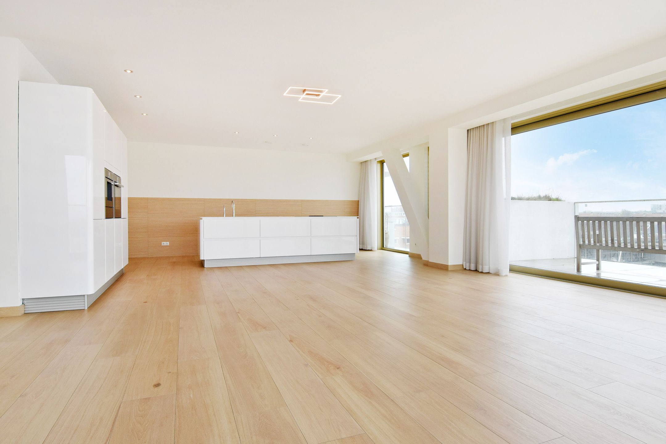 Foto 6 van Dr. Lelykade 176