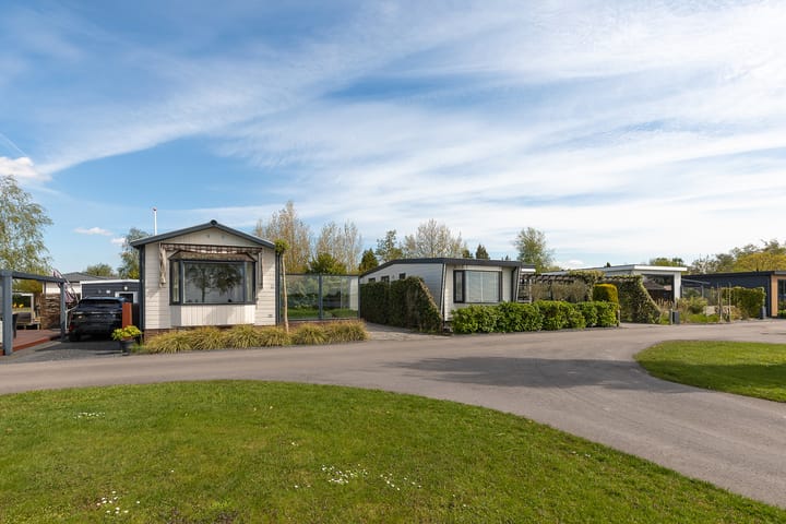 Foto 3 van Nieuw-Loosdrechtsedijk 217-C033